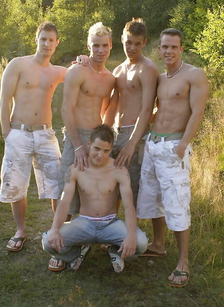 Staxus: Hot boysThomas Dyk, Thomas Wolf and Scott Williams have a hot 3some sex outdoor