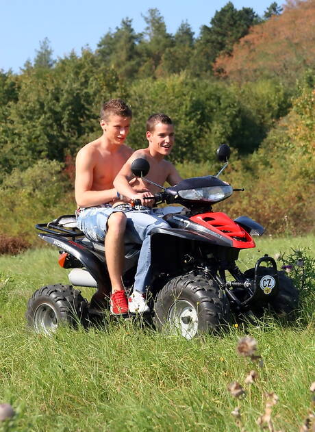 Staxus: Two czech dudes muscular Alex Stevens and hot twink Ernest Blue in hot ass bang outdoor