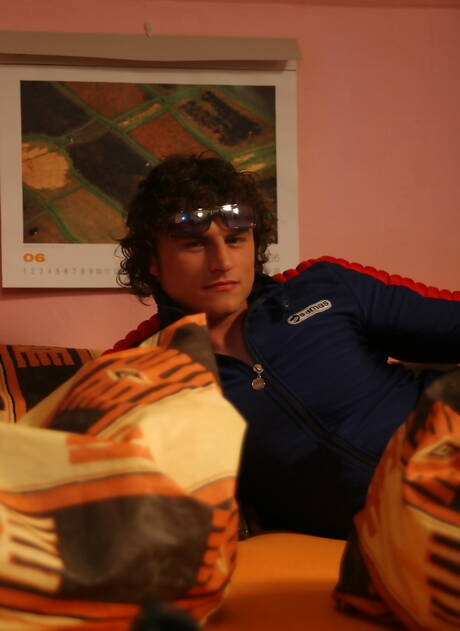 Staxus: チェコのスタッド、キャメロン・ジャクソンとイケメンのセバスチャン・ストーンが熱い同性愛シーンに出演