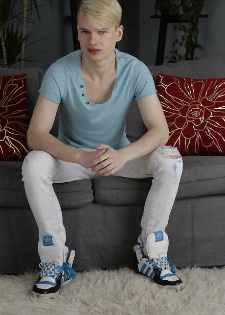 Staxus: Polish young Kamyk Walker and young Milan Sharp in hot homosexual action