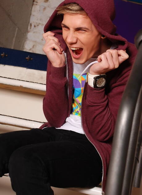 Il giovane e sexy twink slovacco Brad Fitt e il giovane Lex Blonde in una bollente azione omosessuale