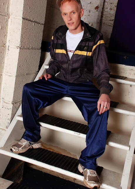 Il giovane e sexy twink slovacco Brad Fitt e il giovane Lex Blonde in una bollente azione omosessuale