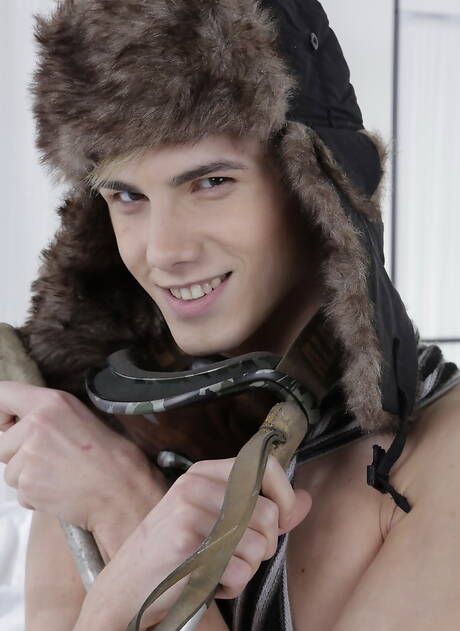 帥哥布拉德·菲特、希斯·登森和桑德·霍利斯互相猛幹