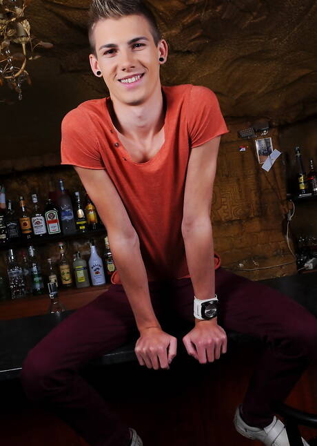 Czech hunky guy Damian Dickey and slovak hot twink Brad Fitt in hot homosexual scene