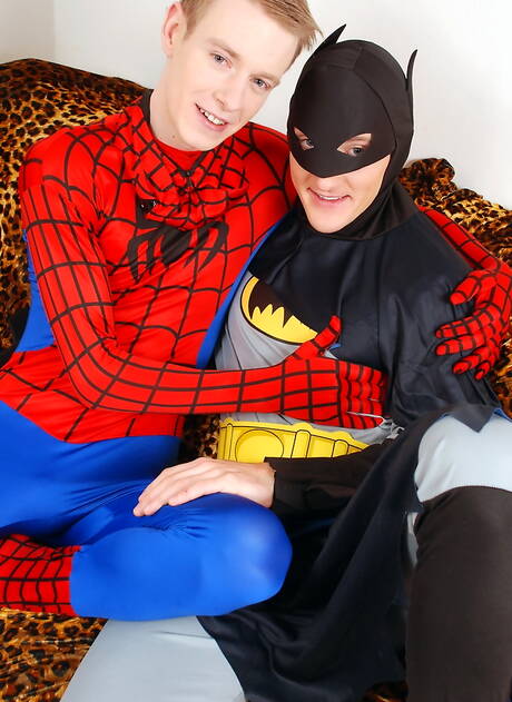 Staxus: Beefy John Parker and strongman Milan Sharp fuck ass after sucking dick