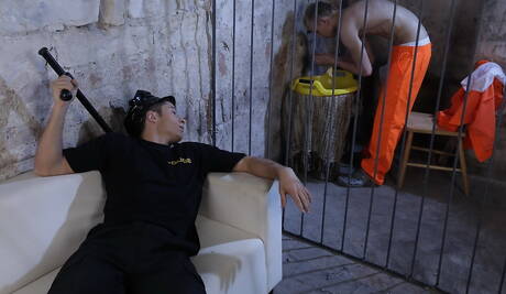 Dwóch czeskich chłopców, dobrze zbudowany Rudy Bodlak i siłacz Sven Laarson uprawiają seks analny