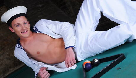 性感男孩 John Parker、Alex Candy 和 Xander Hollis 進行三人肛交