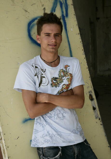 Young dude Riky Maru take off his clothes