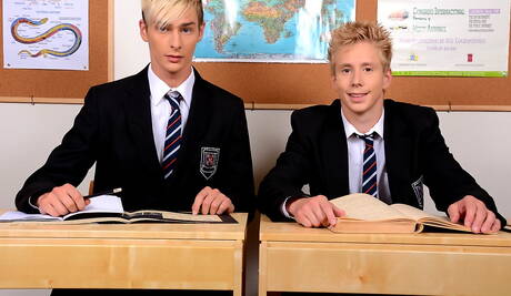 Hot czech boys young dude Connor Levi and tough guy Justin Conway in hot homosexual action