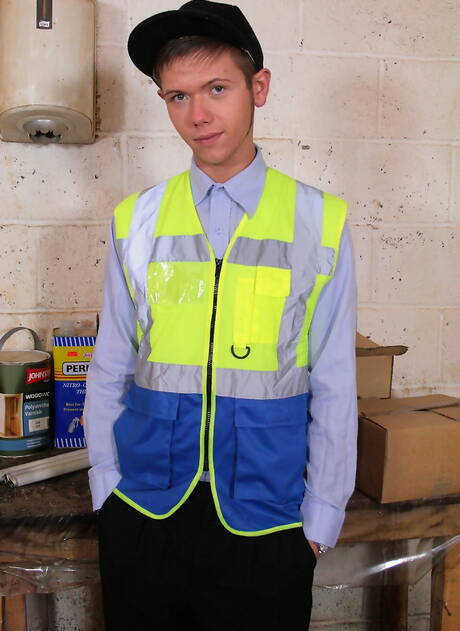 Niegrzeczni kumple Finley Yves, Keiron Jones i Lloyd Adams uprawiają miłość