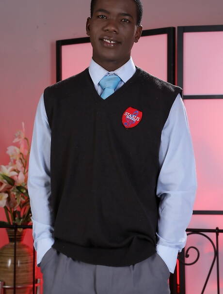 Murzynka Devon Lebron i czeski przystojniak Sven Laarson w seksie czarno-białym