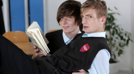 Czech young boy Alan Benfelen and strongman Richie Hajek fuck ass after sucking cock