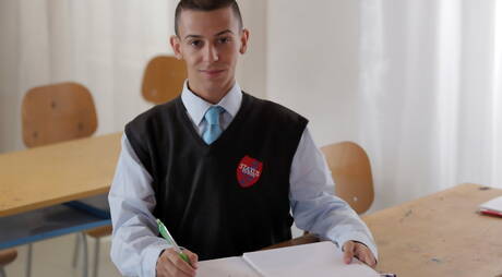 Alan Benfelen, Darko, Jace Reed, Ryan, Sam in una scena di sesso di gruppo