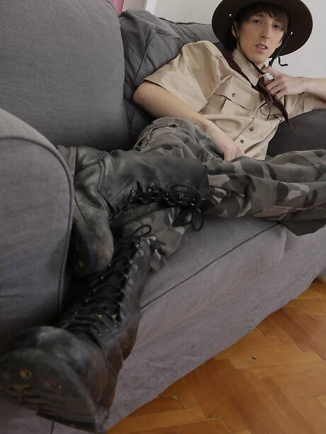 Podnieceni chłopcy Alejandro Marbena, Devon Lebron i Kurt Maddox w gorącym międzyrasowym trójkącie seksu analnego