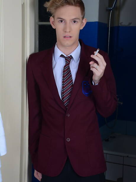 Australian pretty boy Jaxon Radoc and hungarian twink Orlando White in hot ass bang