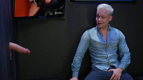 Two american boys tough guy Pierce Paris and beautiful boy Andrew Connor make a love