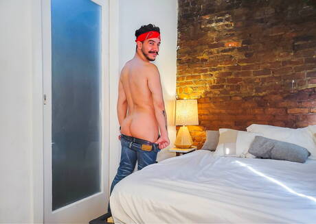 Der attraktive Amerikaner Alessio Vega und der kräftige Kanadier Romeo Davis lieben sich