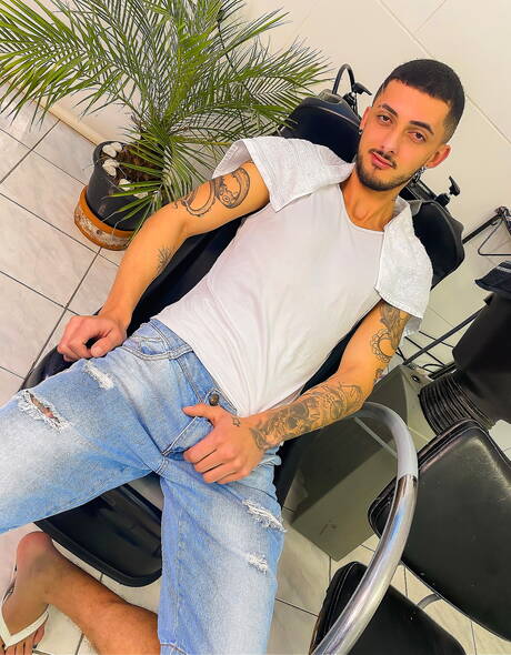 Well-built Edu Scot fuck ass after sucking dick