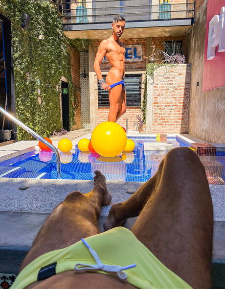 Bull Valentin Amour fuck ass after sucking dick in the pool