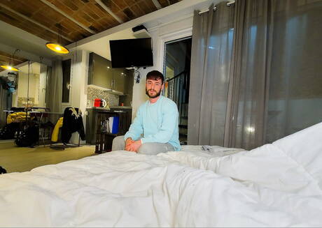 Der gut gebaute Spanier Manuel Reyes und der kräftige Kanadier Romeo Davis haben es miteinander getrieben