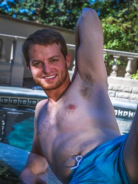 Ebony strongman Nubius and beefy Drew Hill have a good interracial sex in the pool