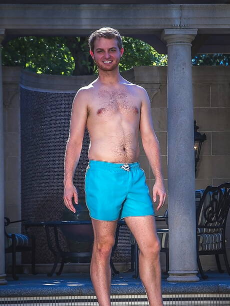 Ebony strongman Nubius and beefy Drew Hill have a good interracial sex in the pool