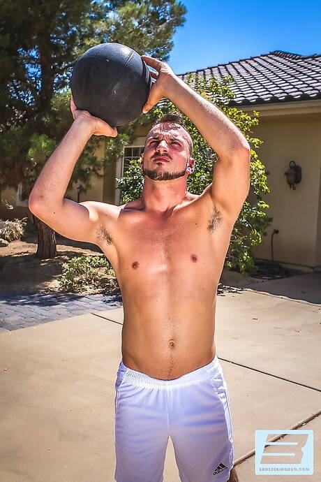 Bro Seeking Bro: Aiden Woods and american gay bear Colby Jansen sucking and fucking each other at pool