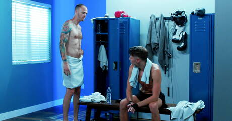 Die netten amerikanischen Freunde Christian Wilde, der haarige Hengst, und Troy Accola, der Superhengst, haben heißen Sex