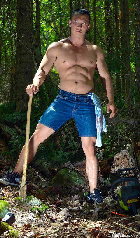 加拿大荒野美男性感男友Archer Quan戶外口交後操屁股