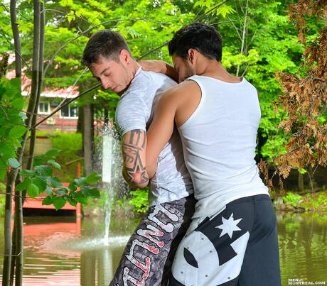 O galã Nicolas Potvin e o garanhão Ben Rose fazem um bom sexo anal na piscina