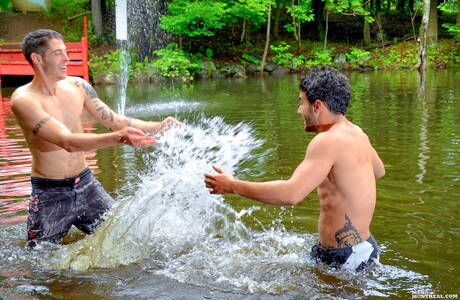 帥哥 Nicolas Potvin 和帥哥 Ben Rose 在泳池邊享受了一場精彩的肛交