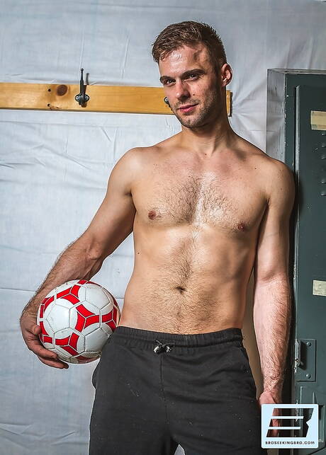 Canadian husky guy Gabriel Clark and tough guy Mike Stallone love each other