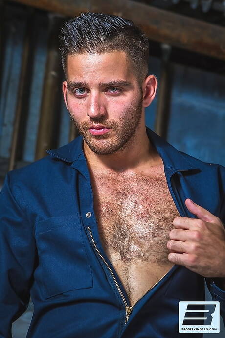 Famous americans, mature bear Jackson Grant and hunk Dirk Caber fuck after blowjob