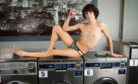 Der kanadische Bodybuilder Malik Delgaty und Cristiano haben eine heiße Paarszene