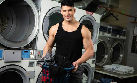 Der kanadische Bodybuilder Malik Delgaty und Cristiano haben eine heiße Paarszene