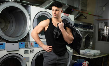 Der kanadische Bodybuilder Malik Delgaty und Cristiano haben eine heiße Paarszene