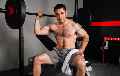 Next Door Studios: American stars superstud Dalton Riley and otter Andrew Miller fuck after dick sucking