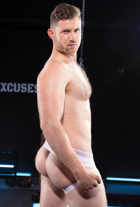 Raging Stallion: Os caras americanos gostosos, o musculoso Andre Donovan e o touro Caden Jackson em sexo preto no branco