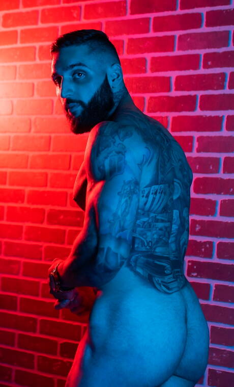 American hunk Rocky Vallarta and canadian muscular Tony Dangelo have a hot couple scene