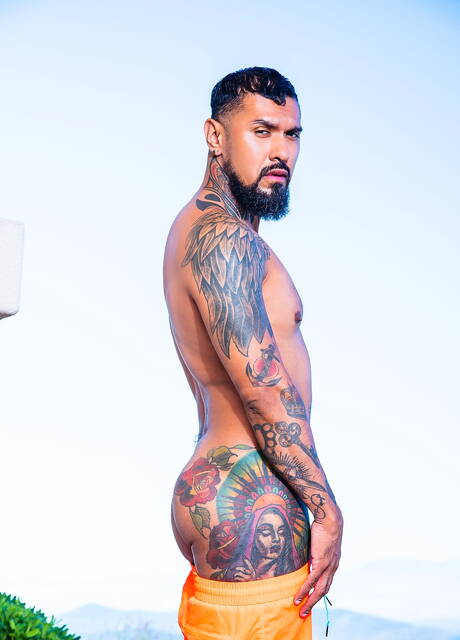 Gorący amerykańscy faceci, Boomer Banks i umięśniony Damien Stone uprawiają dobry seks analny w basenie Gorący amerykańscy faceci, Boomer Banks i umięśniony Damien Stone uprawiają dobry seks analny w basenie