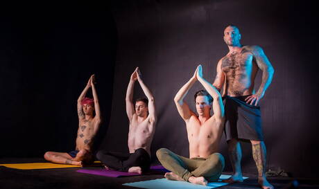 Canadian bodybuilder Ace Quinn and canadian hot bear Markus Kage in hot homosexual scene