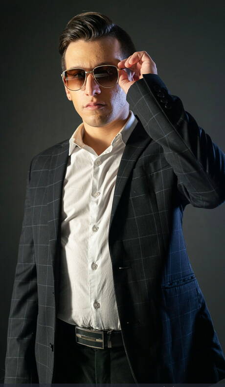 Der kanadische Hengst Collin Lust und der junge Russe Lev Ivankov lutschen und vögeln sich gegenseitig