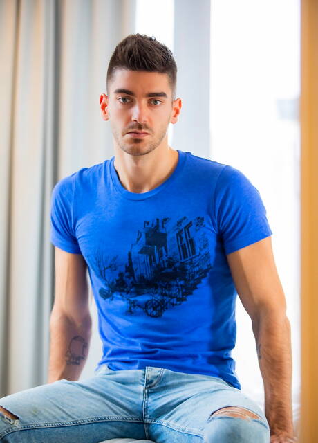 Masqulin: Hot guy Edward Terrant and sexy boy Raphael Louis have a good sex