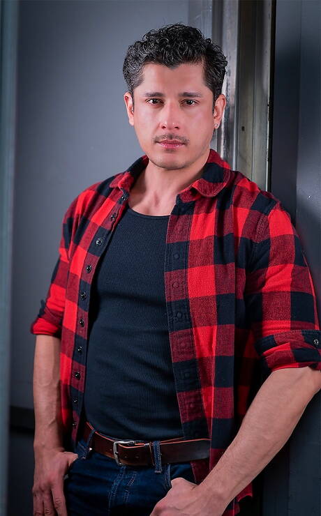 Masqulin: Superstud Leo Bacchus and american superstud Rocky Vallarta in hot ass fuck action