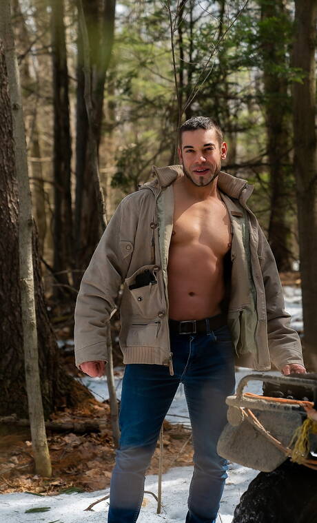 Masqulin: Canadian muscular Jack Kross and american hunky guy Rocky Vallarta drilling an ass outdoor