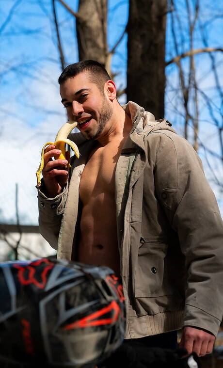 Canadian muscular Jack Kross and american hunky guy Rocky Vallarta drilling an ass outdoor