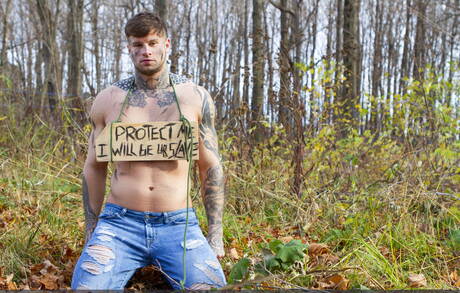 Andrew Green and canadian bull Ryan Bones sucking and screwing each other outside