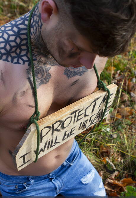 Andrew Green and canadian bull Ryan Bones sucking and screwing each other outside