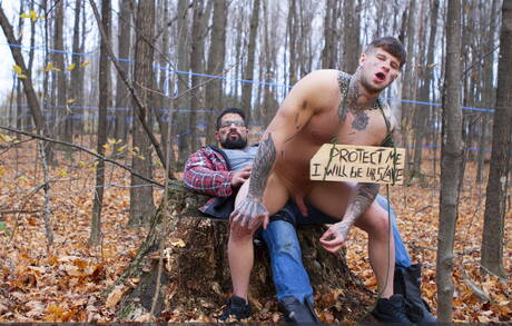 Masqulin: Andrew Green and canadian bull Ryan Bones sucking and screwing each other outside