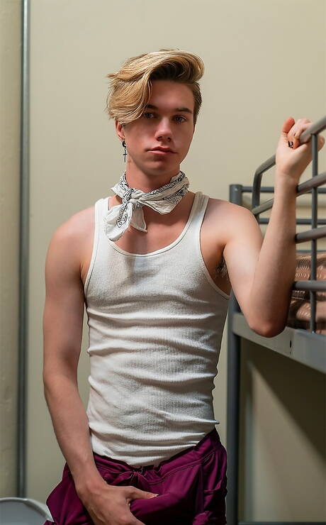 Masqulin: Strongman Miguel Exotic and american young dude Jordan Lake have anal sex